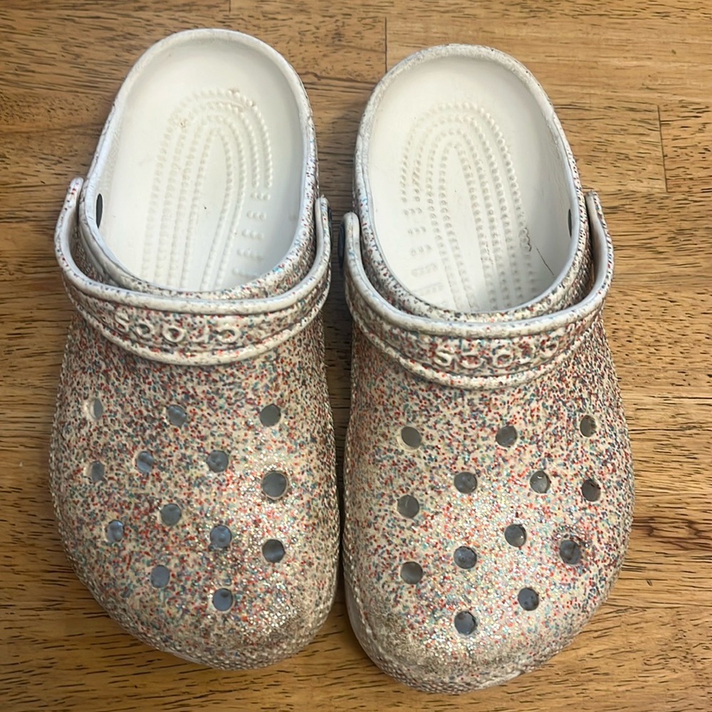 Sparkle crocs size 3